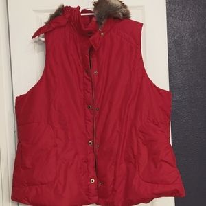 4X Red Ski Vest with Detachable Faux Fur Hood
